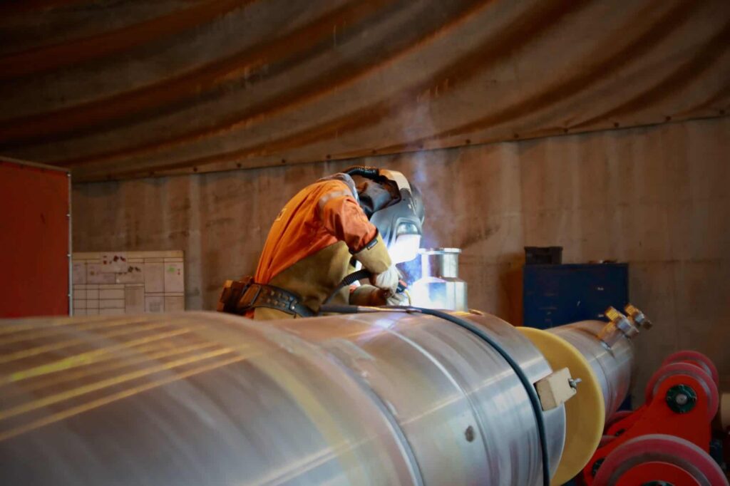 AQ9I0201-1913x1275-1